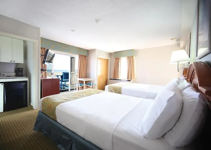 Flagship Oceanfront Hotel 2*