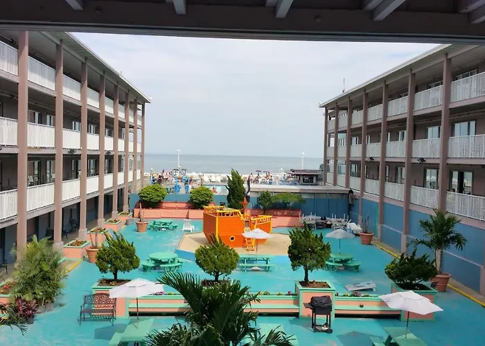Flagship Oceanfront 2*