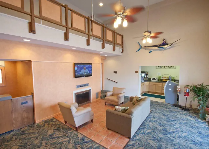 Flagship Oceanfront Hotel 2*