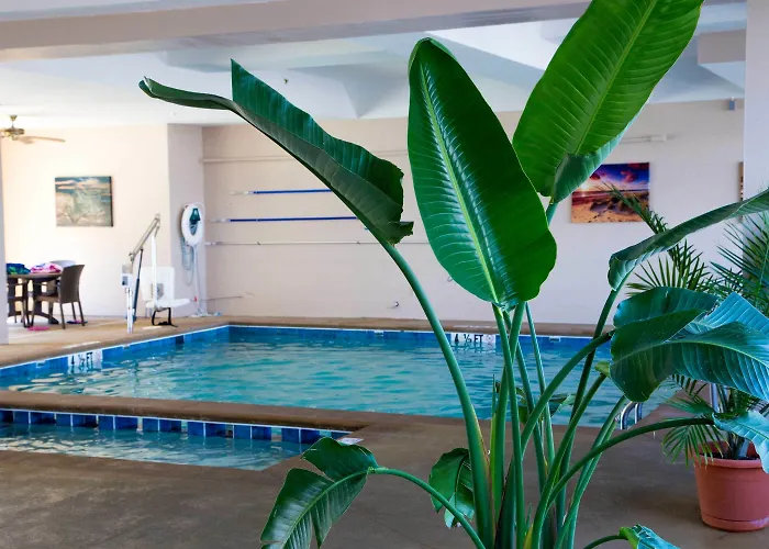 Flagship Oceanfront Hotel 2*