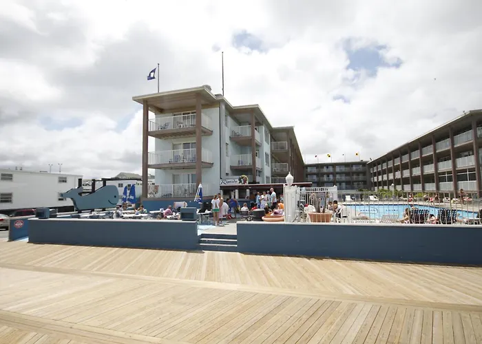 Flagship Oceanfront 2*